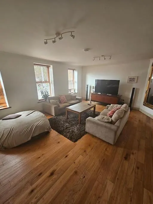 Spacious 3-Bedroom Apartment In Vibrant Dublin 8