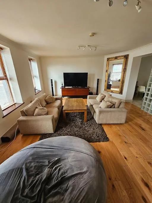 Spacious 3-Bedroom Apartment In Vibrant Dublin 8